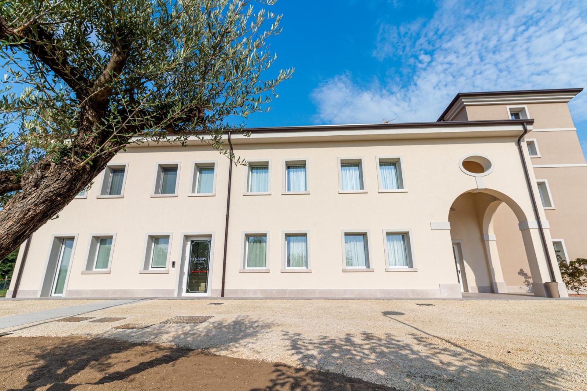 I Campi Wine Relais Hotel Ronchi  Buitenkant foto