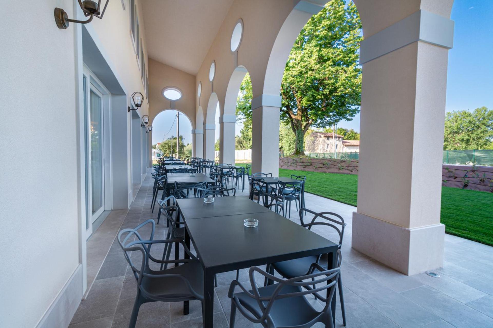 I Campi Wine Relais Hotel Ronchi  Buitenkant foto