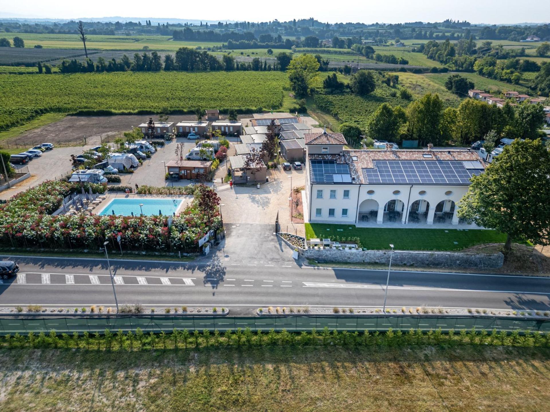 I Campi Wine Relais Hotel Ronchi  Buitenkant foto